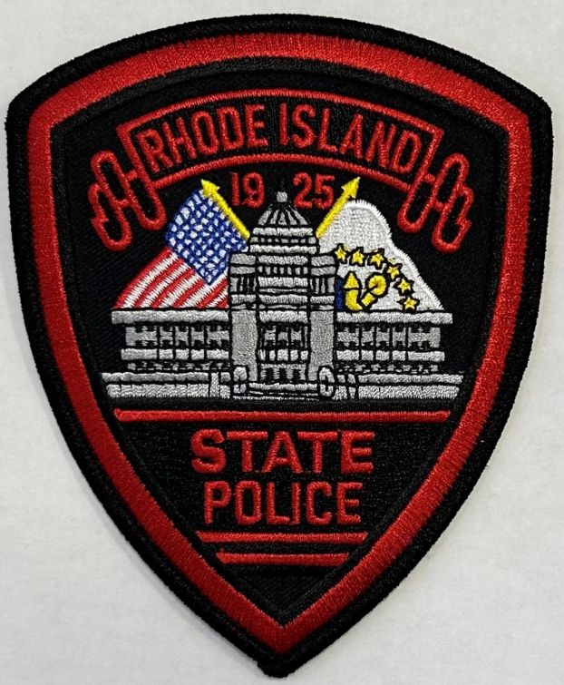 RHODE ISLAND STATE POLICE SHOULDER PATCH - SEW ON.